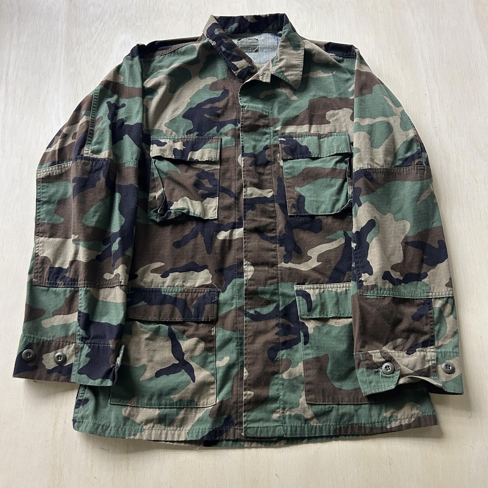 Vintage Military Jacket Mens ML Green Woodland Camo Field Coat Button Front Army